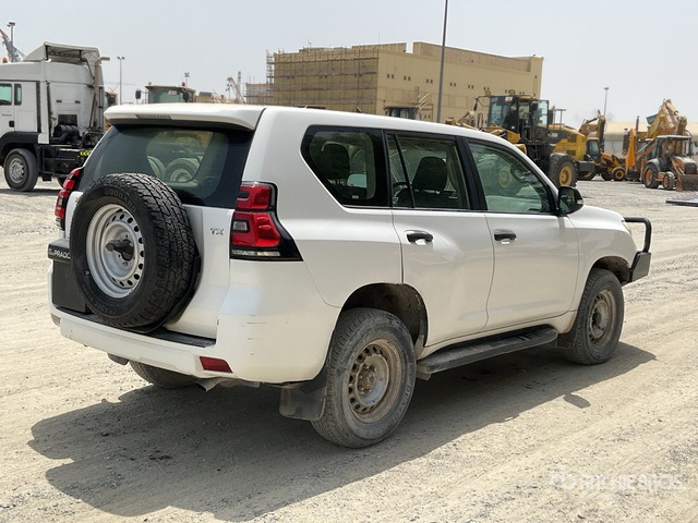 2018 Toyota Prado TX 150L 4x4 SUV - 越野车:图3 2018 Toyota Prado TX 150L 4x4 SUV - 越野车:图3