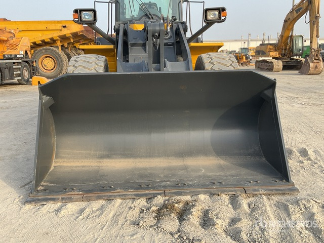 2019 Komatsu WA380Z-6 - 轮式装载机:图5 2019 Komatsu WA380Z-6 - 轮式装载机:图5