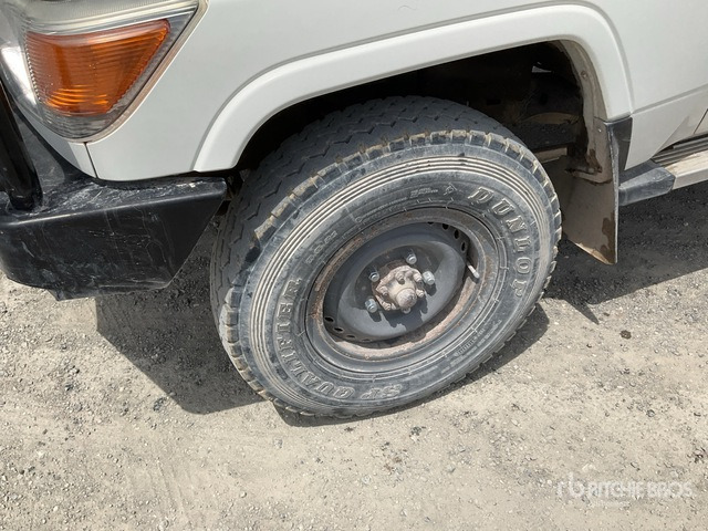 2019 Toyota Land Cruiser 76L 4x4 SUV - 越野车:图5 2019 Toyota Land Cruiser 76L 4x4 SUV - 越野车:图5
