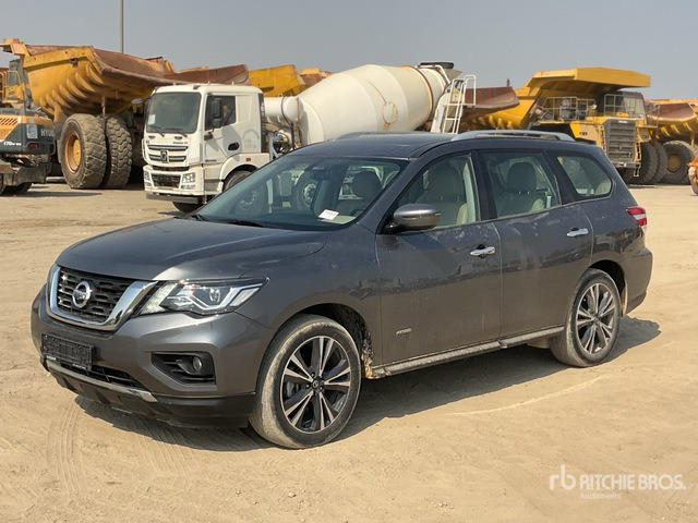2020 Nissan Pathfinder 4WD Hybrid SUV - 越野车:图1 2020 Nissan Pathfinder 4WD Hybrid SUV - 越野车:图1
