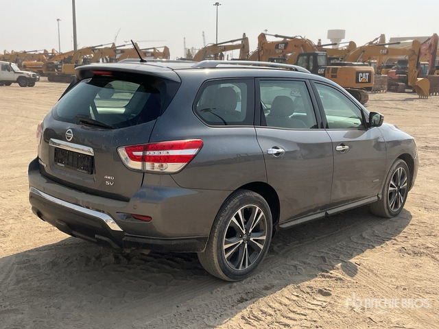 2020 Nissan Pathfinder 4WD Hybrid SUV - 越野车:图3 2020 Nissan Pathfinder 4WD Hybrid SUV - 越野车:图3