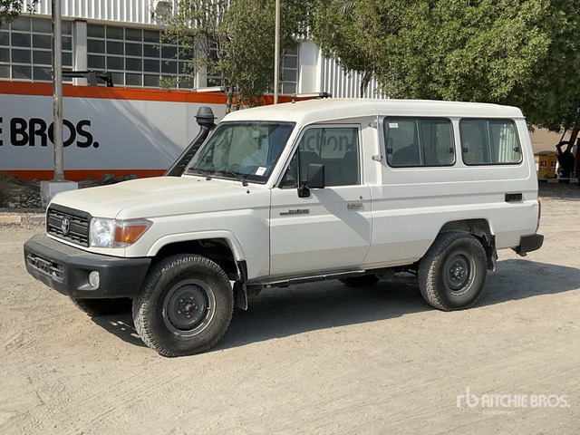 2020 Toyota Land Cruiser 78L 4x4 SUV - 越野车:图1 2020 Toyota Land Cruiser 78L 4x4 SUV - 越野车:图1