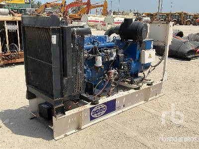 FG WILSON 220 kVA Skid-Mounted - 发电机组:图2 FG WILSON 220 kVA Skid-Mounted - 发电机组:图2