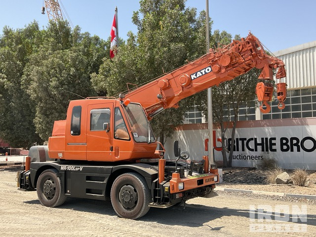 Kato KR10H Rough Terrain Crane - 越野起重机:图1 Kato KR10H Rough Terrain Crane - 越野起重机:图1