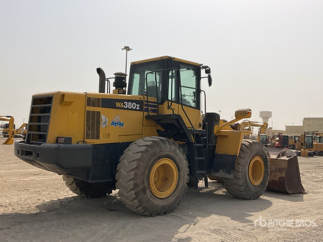 Komatsu WA380Z-6 - 轮式装载机:图3 Komatsu WA380Z-6 - 轮式装载机:图3