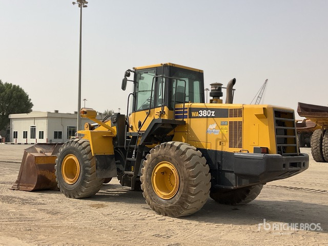 Komatsu WA380Z-6 - 轮式装载机:图4 Komatsu WA380Z-6 - 轮式装载机:图4