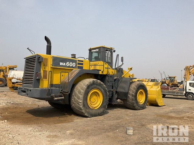 Komatsu WA600-6 - 轮式装载机:图4 Komatsu WA600-6 - 轮式装载机:图4