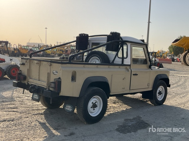 Land Rover Defender 110 - 皮卡车:图3 Land Rover Defender 110 - 皮卡车:图3