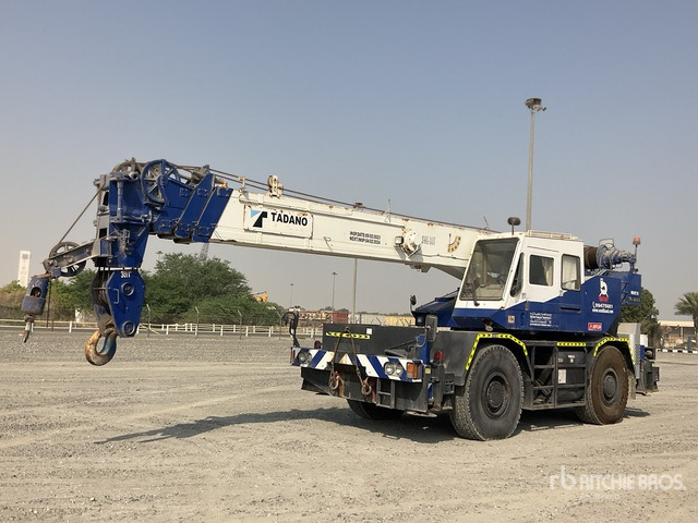 Tadano TR300EX - 越野起重机:图1 Tadano TR300EX - 越野起重机:图1