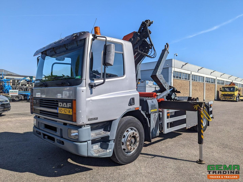 DAF 75.240 4x2 Dagcab Euro1 - Haakarm 14T + Palfinger PK11000 - Afstandsbediening - 吊钩升降车, 起重车:图1 DAF 75.240 4x2 Dagcab Euro1 - Haakarm 14T + Palfinger PK11000 - Afstandsbediening - 吊钩升降车, 起重车:图1