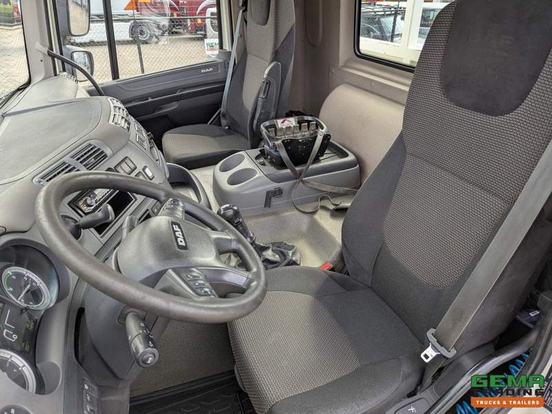 DAF CF 330 FAT 6x4 Dagcab Euro6A - Open laadbak 6.4m + PM 15522 - RadioGrafisch - Handgeschakeld - 08/2025APK - 栏板式/ 平板卡车, 起重车:图5 DAF CF 330 FAT 6x4 Dagcab Euro6A - Open laadbak 6.4m + PM 15522 - RadioGrafisch - Handgeschakeld - 08/2025APK - 栏板式/ 平板卡车, 起重车:图5