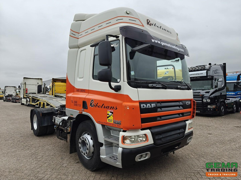 DAF CF75.250 4x2 SpaceCab Euro5 - Handgeschakeld - Airco - 牵引车:图2 DAF CF75.250 4x2 SpaceCab Euro5 - Handgeschakeld - Airco - 牵引车:图2