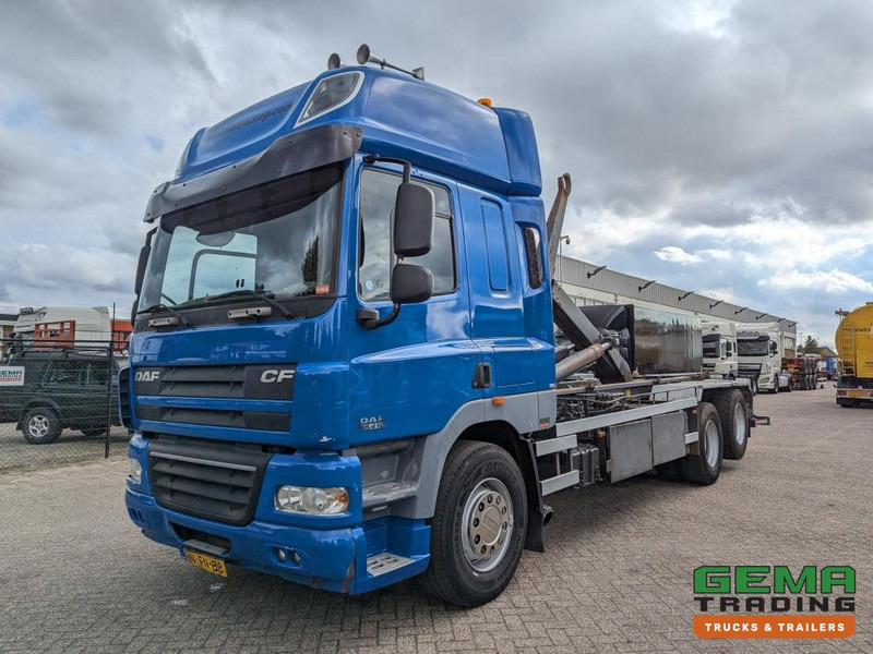 DAF FAS CF85.410 6x2 Euro5 FAS CF85.410 6x2 Spacecab Euro5 - HaakarmSysteem AJK 20T - KlapBumper - Vangmuilkoppeling - Lift-As - 吊钩升降车:图1 DAF FAS CF85.410 6x2 Euro5 FAS CF85.410 6x2 Spacecab Euro5 - HaakarmSysteem AJK 20T - KlapBumper - Vangmuilkoppeling - Lift-As - 吊钩升降车:图1