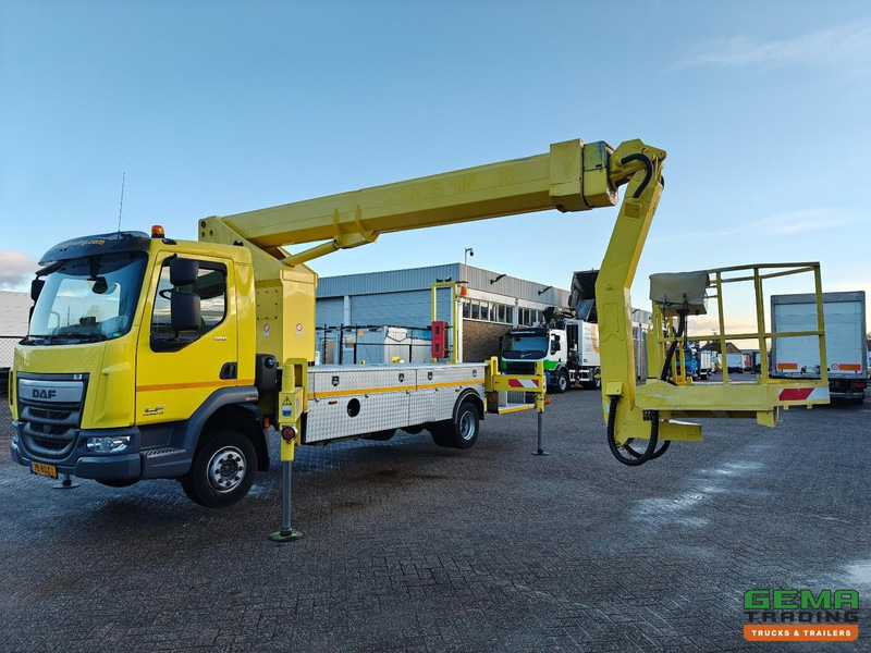 DAF LF 180 FA 4x2 Dagcab Euro6A - T225 Ruthman - Hoogwerker- 101.534km - 04/2026 APK - 卡车:图1 DAF LF 180 FA 4x2 Dagcab Euro6A - T225 Ruthman - Hoogwerker- 101.534km - 04/2026 APK - 卡车:图1