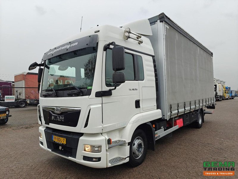 MAN TGL 12.250 4x2 Slaapcab Euro6B - StandAirco - Schuifzeilenbak 6.19m + Laadklep 1500KG - SMARTTacho V2 - 01/2026 APK - 侧帘卡车:图1 MAN TGL 12.250 4x2 Slaapcab Euro6B - StandAirco - Schuifzeilenbak 6.19m + Laadklep 1500KG - SMARTTacho V2 - 01/2026 APK - 侧帘卡车:图1