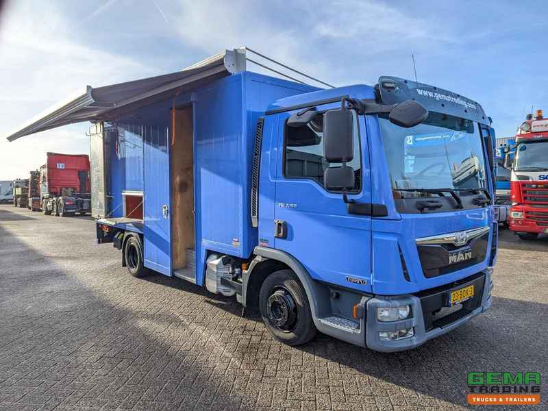 MAN TGL 7.150 4x2 Dagcabine Euro6 - Camper/Kart/Motor/ Mobiele Werkplaats - Laadklep 750KG - Zonnepaneel - 卡车:图3 MAN TGL 7.150 4x2 Dagcabine Euro6 - Camper/Kart/Motor/ Mobiele Werkplaats - Laadklep 750KG - Zonnepaneel - 卡车:图3