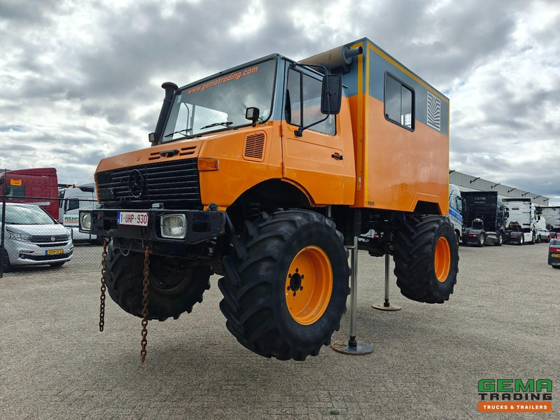 Mercedes-Benz Unimog 1300L 4x4 Handgeschakeld - GeslotenBak - PTO - Hydr. steunpoten - Webasto - SondeerWagen - 卡车:图1 Mercedes-Benz Unimog 1300L 4x4 Handgeschakeld - GeslotenBak - PTO - Hydr. steunpoten - Webasto - SondeerWagen - 卡车:图1