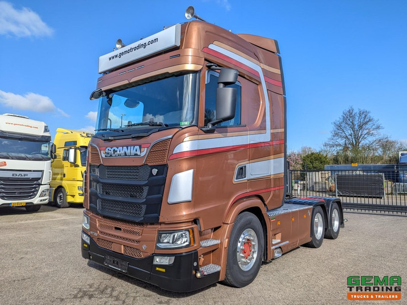 Scania S730 6x4 Topline Euro6 - V8 - Retarder - Costum Interior - Vollucht - Alcoa's - 牵引车:图1 Scania S730 6x4 Topline Euro6 - V8 - Retarder - Costum Interior - Vollucht - Alcoa's - 牵引车:图1