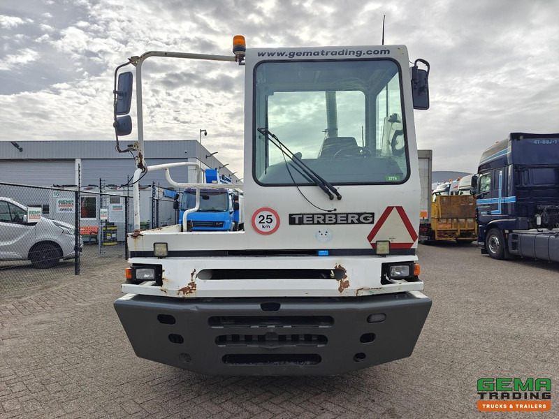 Terberg YT222 Gereviseerde Allison Versnellingsbak - Schotel 27T - Vangmuil - Cummins - Landbouw Kenteken 40km/h - 码头牵引车:图5 Terberg YT222 Gereviseerde Allison Versnellingsbak - Schotel 27T - Vangmuil - Cummins - Landbouw Kenteken 40km/h - 码头牵引车:图5