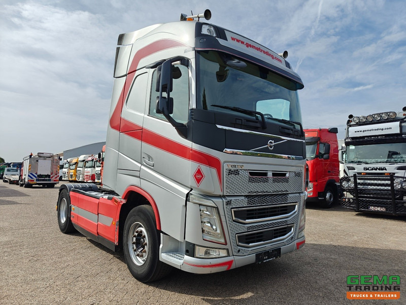 Volvo FH460 4x2 Globetrotter Euro6 - JB - KiepHydrauliek - Dubbele Tanks - 12/2025 APK - 牵引车:图2 Volvo FH460 4x2 Globetrotter Euro6 - JB - KiepHydrauliek - Dubbele Tanks - 12/2025 APK - 牵引车:图2