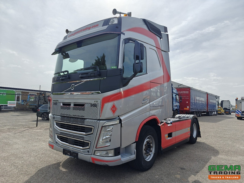 Volvo FH460 4x2 Globetrotter Euro6 - JB - KiepHydrauliek - Dubbele Tanks - 12/2025 APK - 牵引车:图1 Volvo FH460 4x2 Globetrotter Euro6 - JB - KiepHydrauliek - Dubbele Tanks - 12/2025 APK - 牵引车:图1