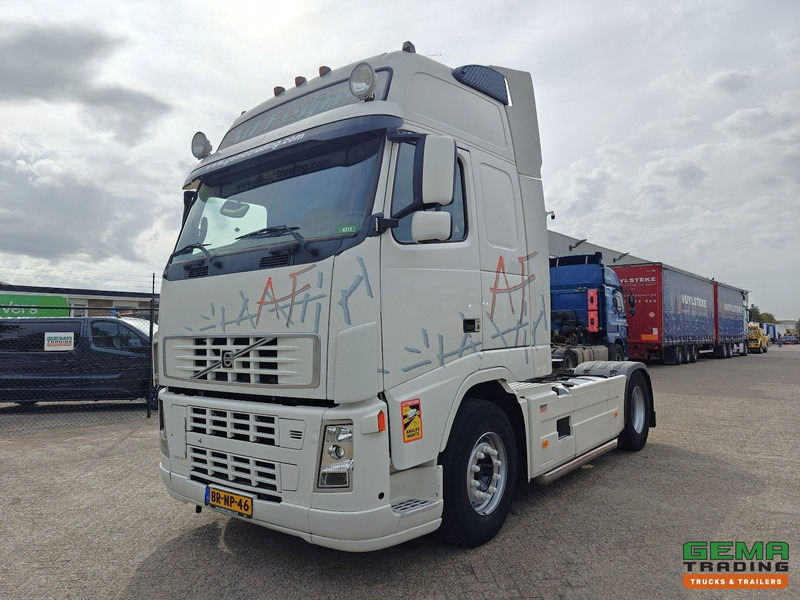 牵引车 Volvo FH460 4x2 Globetrotter XL Euro3 - Dubbele Tanks - NL Truck：图1