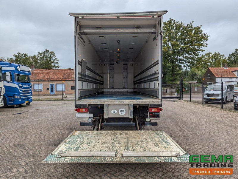 Volvo FM330 4x2 Daycab Euro5 KuikenBak 8.2m + Webasto Heater + Dhollandia 2000KG - 牲畜运输车:图5 Volvo FM330 4x2 Daycab Euro5 KuikenBak 8.2m + Webasto Heater + Dhollandia 2000KG - 牲畜运输车:图5