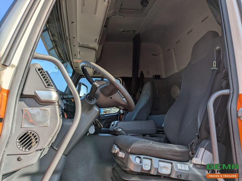 牵引车 Volvo FM410 6x2/4 Globetrotter Euro5 - ADR - PTO - Hydrauliek - Alcoa's - Camera:图12 牵引车 Volvo FM410 6x2/4 Globetrotter Euro5 - ADR - PTO - Hydrauliek - Alcoa's - Camera:图12