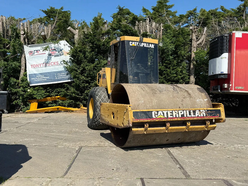 Caterpillar CS 563 Roller with vibration - 碾压机:图1 Caterpillar CS 563 Roller with vibration - 碾压机:图1