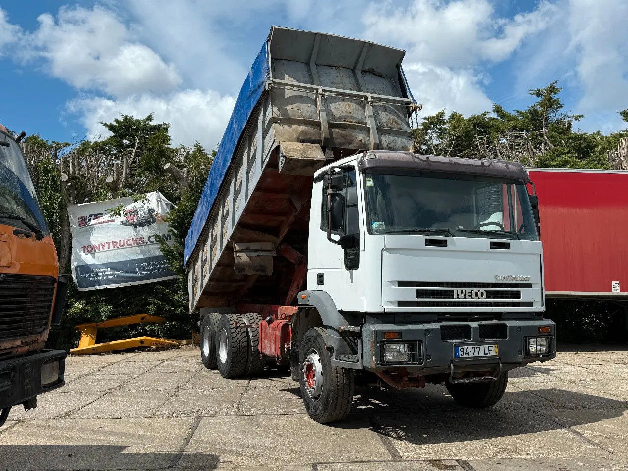 Iveco Eurotrakker 380 E34 6X4 Tipper Spring/Spring Eur - 翻斗车:图1 Iveco Eurotrakker 380 E34 6X4 Tipper Spring/Spring Eur - 翻斗车:图1