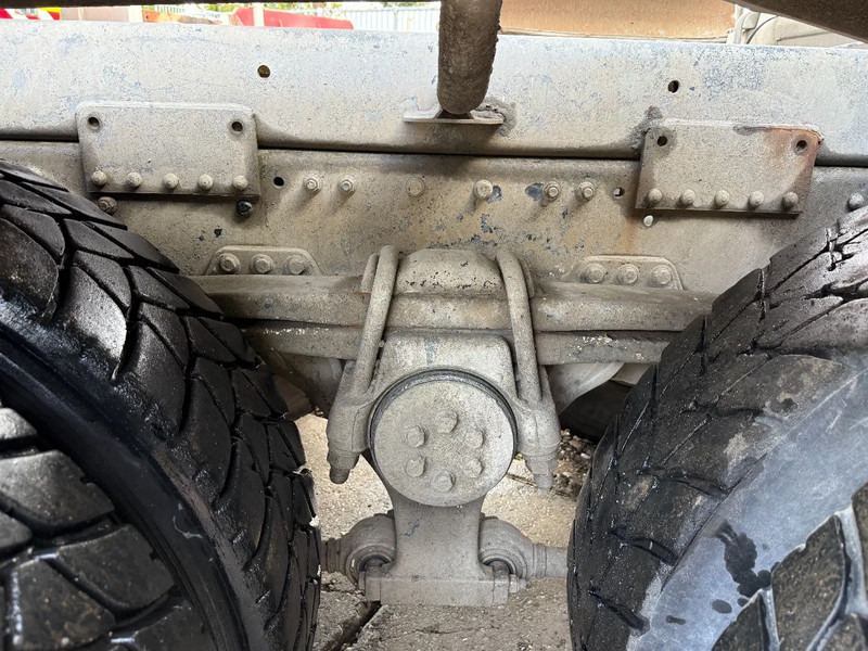 MAN TGA 35.360 8X4 SCHWING Beton Mixer Spring/Spring ZF Manual Gearbox - 混凝土搅拌车:图5 MAN TGA 35.360 8X4 SCHWING Beton Mixer Spring/Spring ZF Manual Gearbox - 混凝土搅拌车:图5