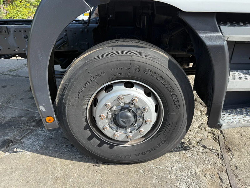 驾驶室底盘卡车 Mercedes-Benz ACTROS 2540 V6 6X2 Chassis Spring/Air EPS 3 Pedal:图8 驾驶室底盘卡车 Mercedes-Benz ACTROS 2540 V6 6X2 Chassis Spring/Air EPS 3 Pedal:图8
