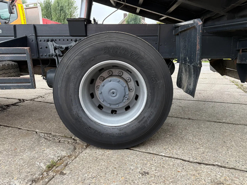 Mercedes-Benz Actros 1831 V6 4X2 Tipper + crane EPS Manual Gearbox 3 peddal - 翻斗车, 起重车:图5 Mercedes-Benz Actros 1831 V6 4X2 Tipper + crane EPS Manual Gearbox 3 peddal - 翻斗车, 起重车:图5