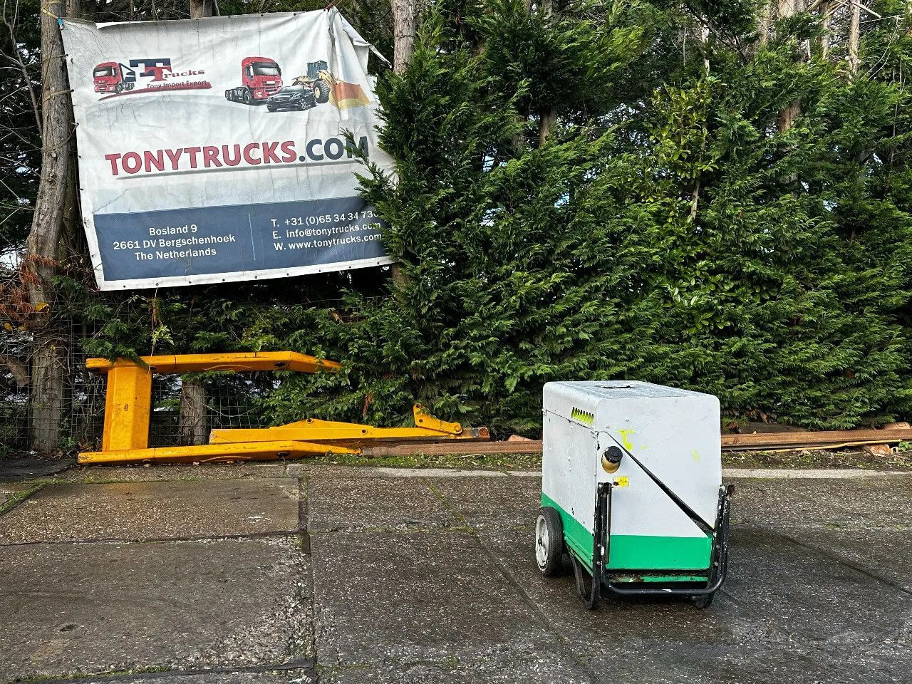 Pramac P6000S2 6KVA Generator Pramac P6000S2 6KVA Generator - 发电机组:图1 Pramac P6000S2 6KVA Generator Pramac P6000S2 6KVA Generator - 发电机组:图1
