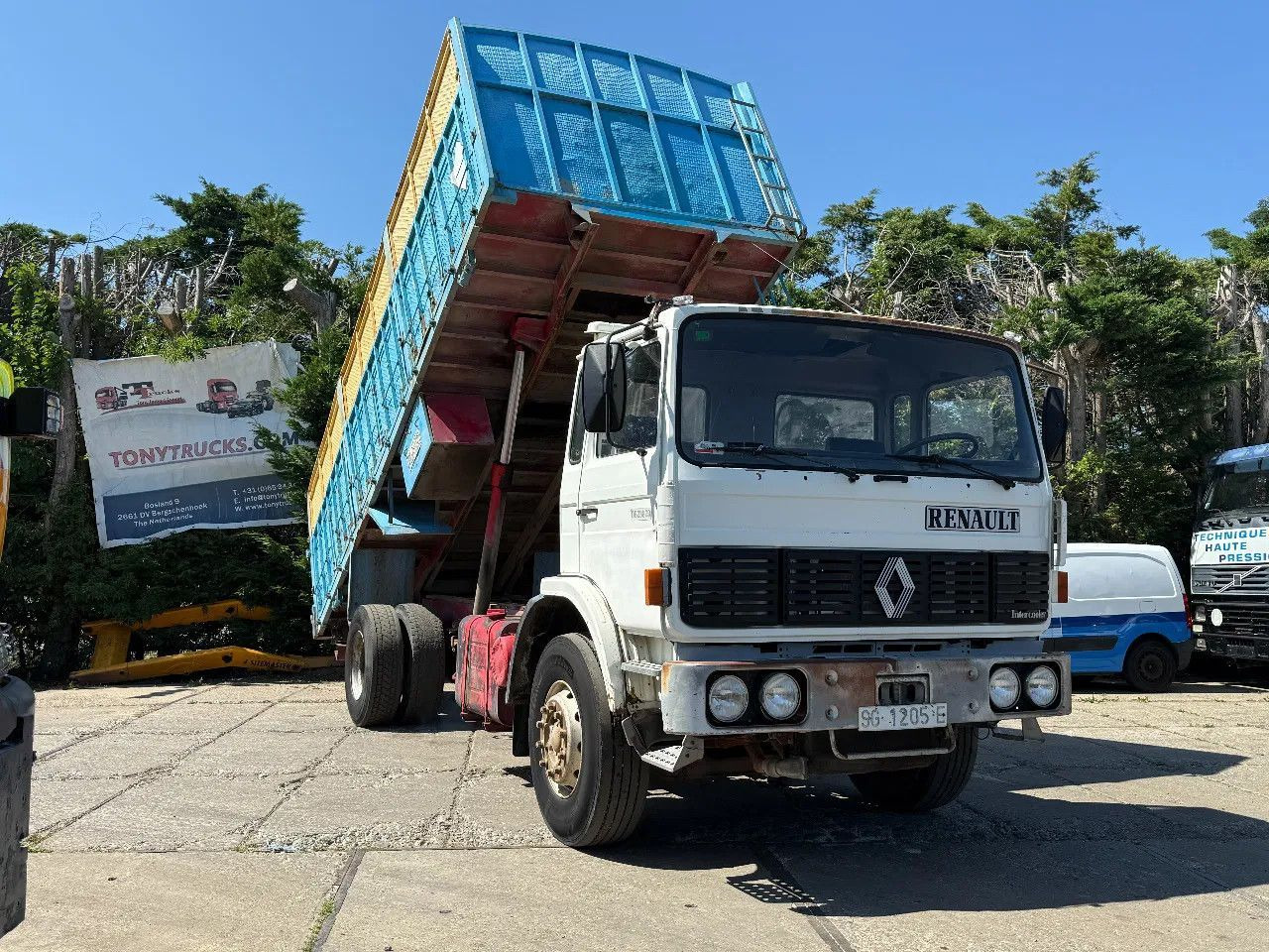 Renault G230 4X2 Tipper Spring/Spring Manual Gearbox - 翻斗车:图1 Renault G230 4X2 Tipper Spring/Spring Manual Gearbox - 翻斗车:图1