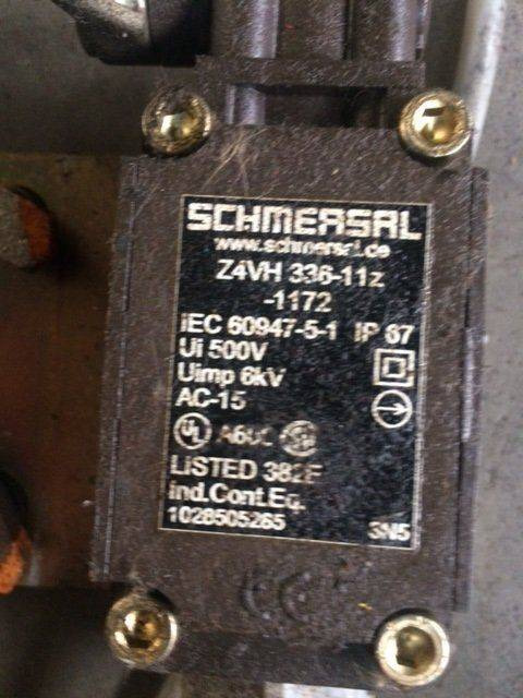 2XPosition Switch for Linde K15-4, and Still M15-4 - 转向柱开关 适用于 材料装卸设备:图3 2XPosition Switch for Linde K15-4, and Still M15-4 - 转向柱开关 适用于 材料装卸设备:图3