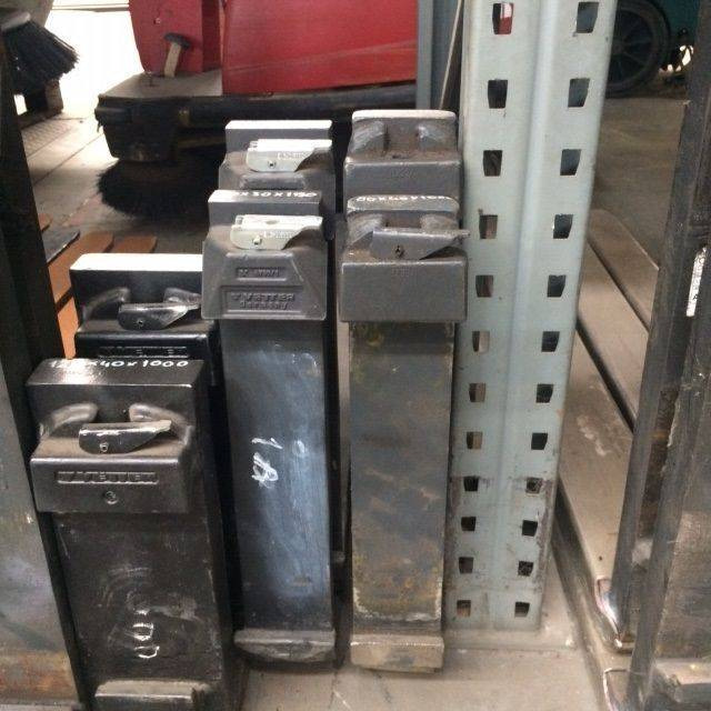 331 mm between FEM1A Forks - 叉:图3 331 mm between FEM1A Forks - 叉:图3