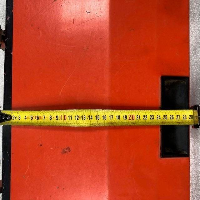 Battery cover for BT / Toyota - 车身和外部 适用于 材料装卸设备:图3 Battery cover for BT / Toyota - 车身和外部 适用于 材料装卸设备:图3