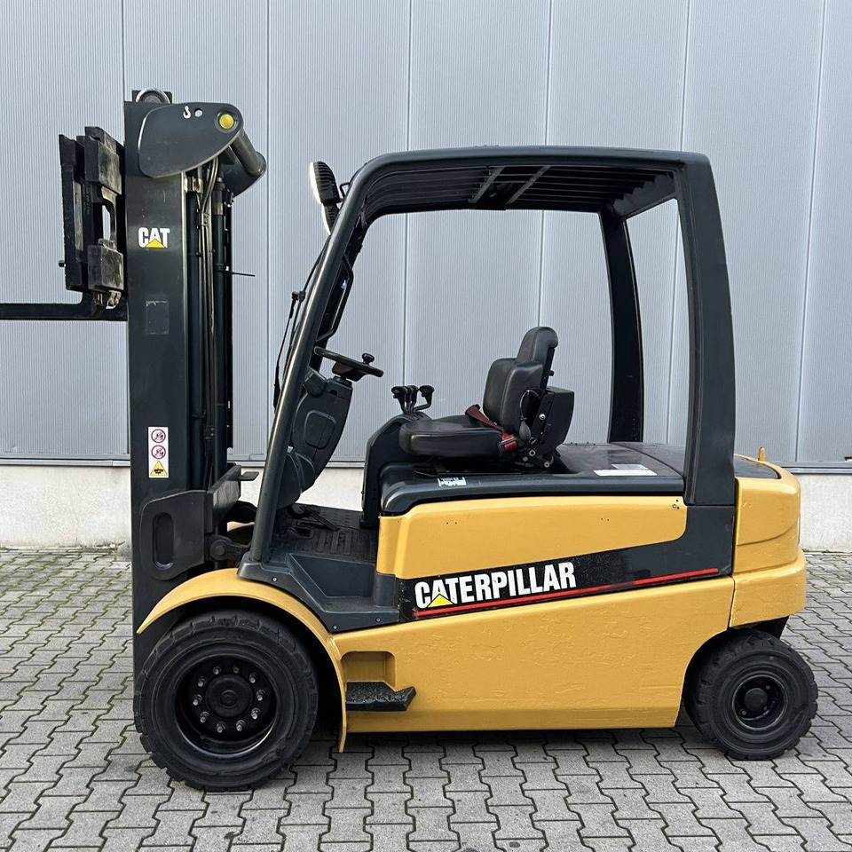 Caterpillar EP50 - 电动叉车:图4 Caterpillar EP50 - 电动叉车:图4