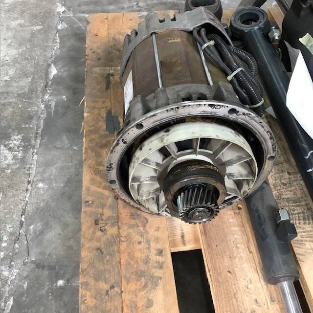 Drive motor for Atlet URF - 发动机及其零件 适用于 材料装卸设备:图2 Drive motor for Atlet URF - 发动机及其零件 适用于 材料装卸设备:图2
