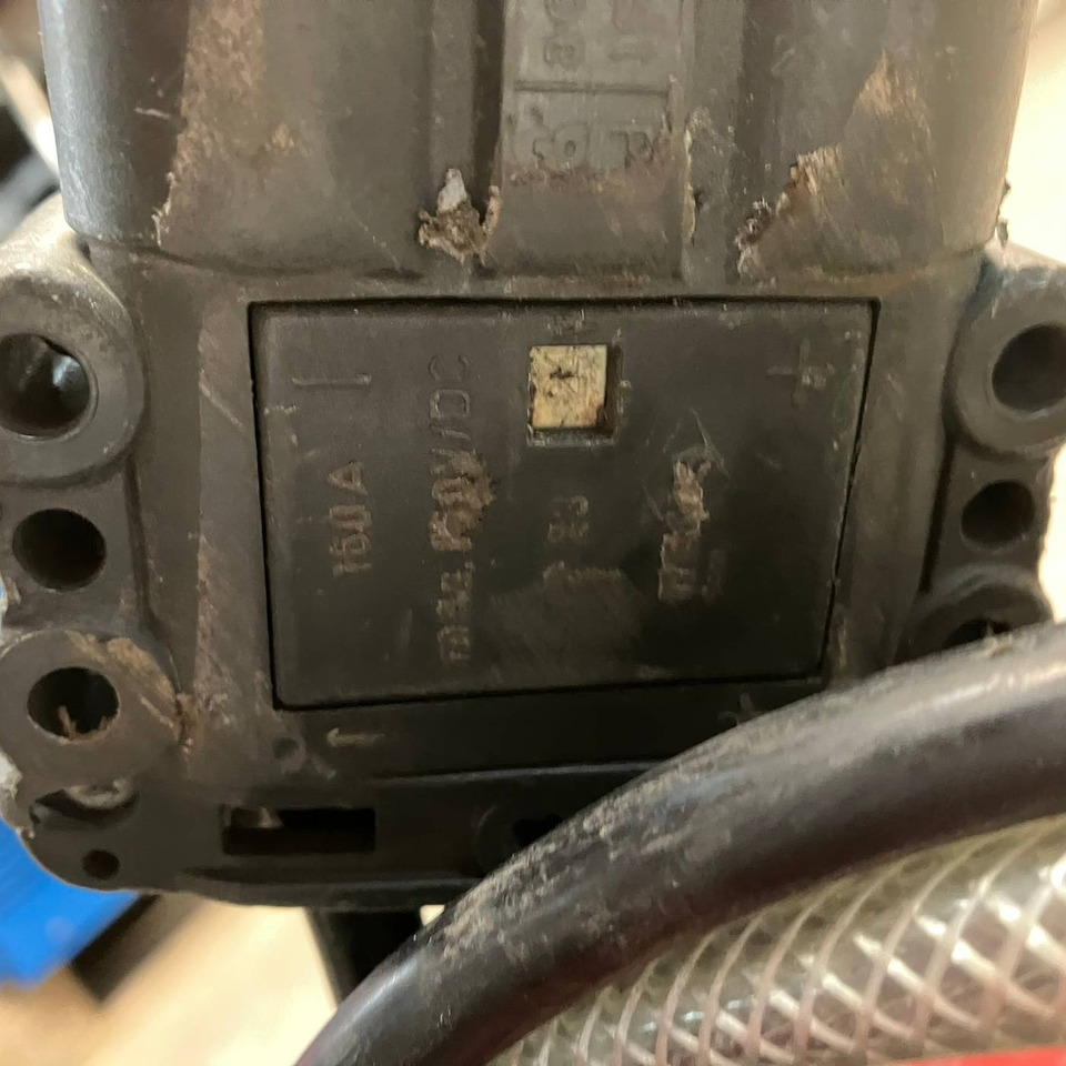 Hawker 24V/70A TC1 LT - 备件 适用于 材料装卸设备:图4 Hawker 24V/70A TC1 LT - 备件 适用于 材料装卸设备:图4