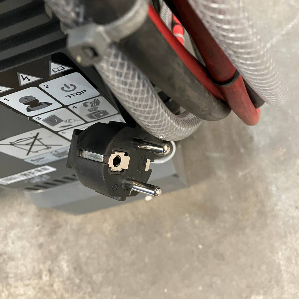 Hawker 24V/72A Lifetech TC1LT - 备件 适用于 材料装卸设备:图2 Hawker 24V/72A Lifetech TC1LT - 备件 适用于 材料装卸设备:图2