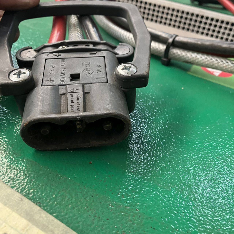 Hoppecke E230 G24/65 B-F15FS Trak power Optimal Charge - 备件 适用于 材料装卸设备:图4 Hoppecke E230 G24/65 B-F15FS Trak power Optimal Charge - 备件 适用于 材料装卸设备:图4