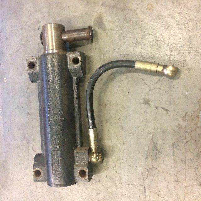 Hydraulic Cylinder for Komatsu MWP18-1R - 液压缸 适用于 材料装卸设备:图1 Hydraulic Cylinder for Komatsu MWP18-1R - 液压缸 适用于 材料装卸设备:图1