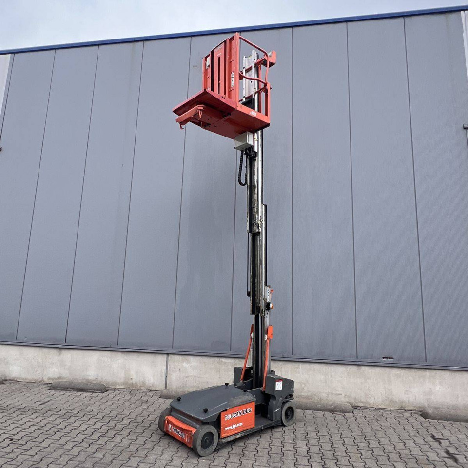 JLG Toucan Duo - 垂直桅杆升降机:图1 JLG Toucan Duo - 垂直桅杆升降机:图1