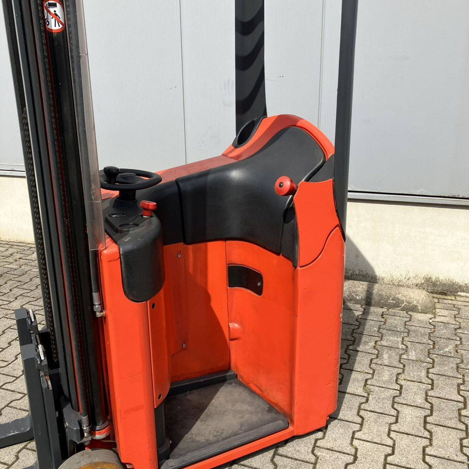 Linde E10 (334) - 电动叉车:图3 Linde E10 (334) - 电动叉车:图3