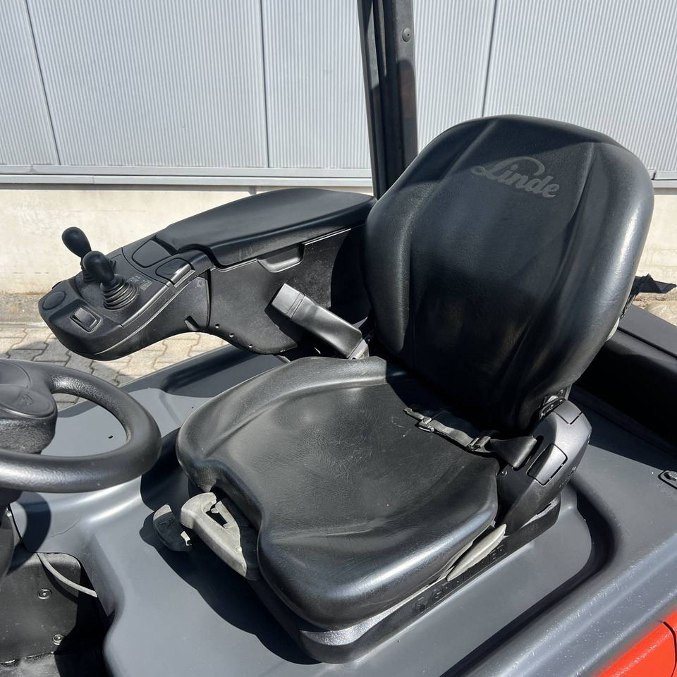 Linde E16PH (386-02) EVO - 电动叉车:图4 Linde E16PH (386-02) EVO - 电动叉车:图4