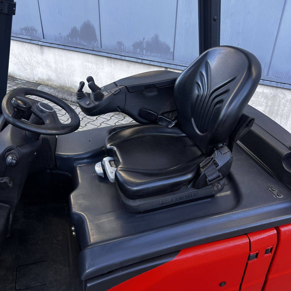 Linde E18 (386-02) EVO - 电动叉车:图3 Linde E18 (386-02) EVO - 电动叉车:图3