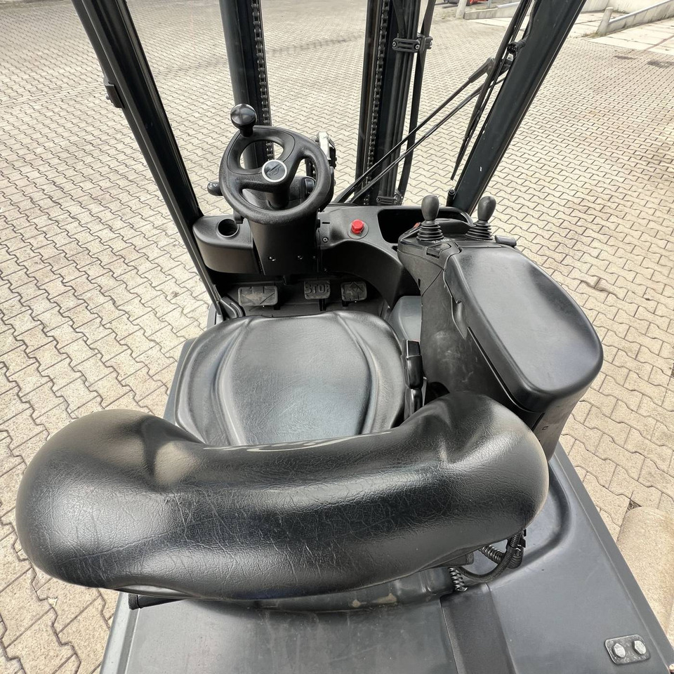 Linde E18P (386-02) EVO - 电动叉车:图5 Linde E18P (386-02) EVO - 电动叉车:图5