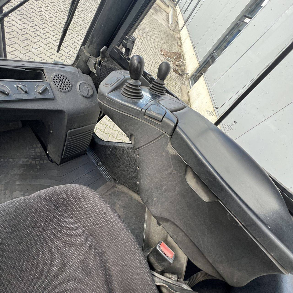 Linde H30D-02 (393) EVO - 柴油叉车:图5 Linde H30D-02 (393) EVO - 柴油叉车:图5